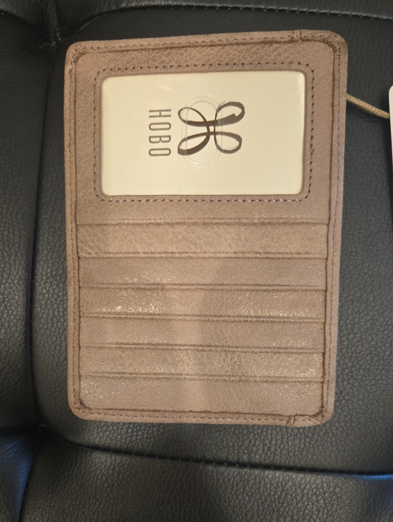 HOBO Accessories - NWT HOBO Taupe Leather ID & Card Organizer. Color Rose Dust.
